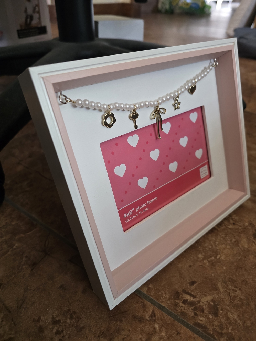 4x6 Photo Frame With Charm Accessory